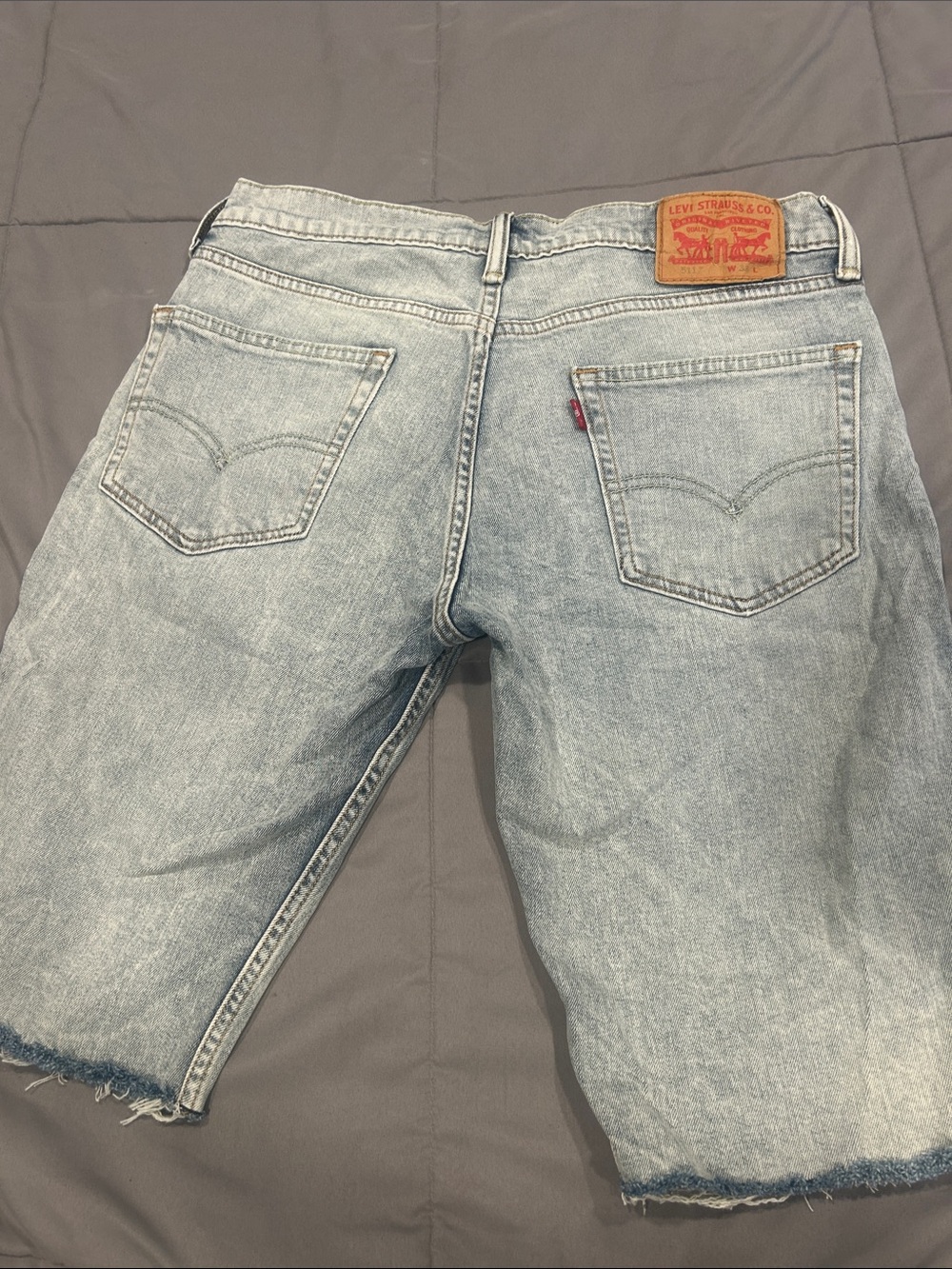 Levi's Men's Light Blue Relaxed Denim Cut-Off Shorts